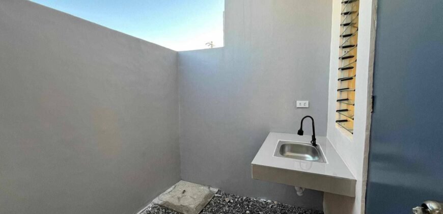 Amaya Rowhouse Unit – The Aston
