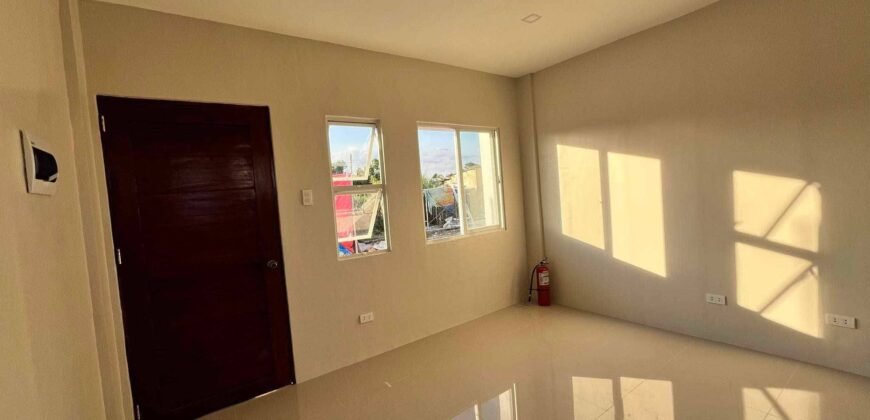Amaya Rowhouse Unit – The Aston